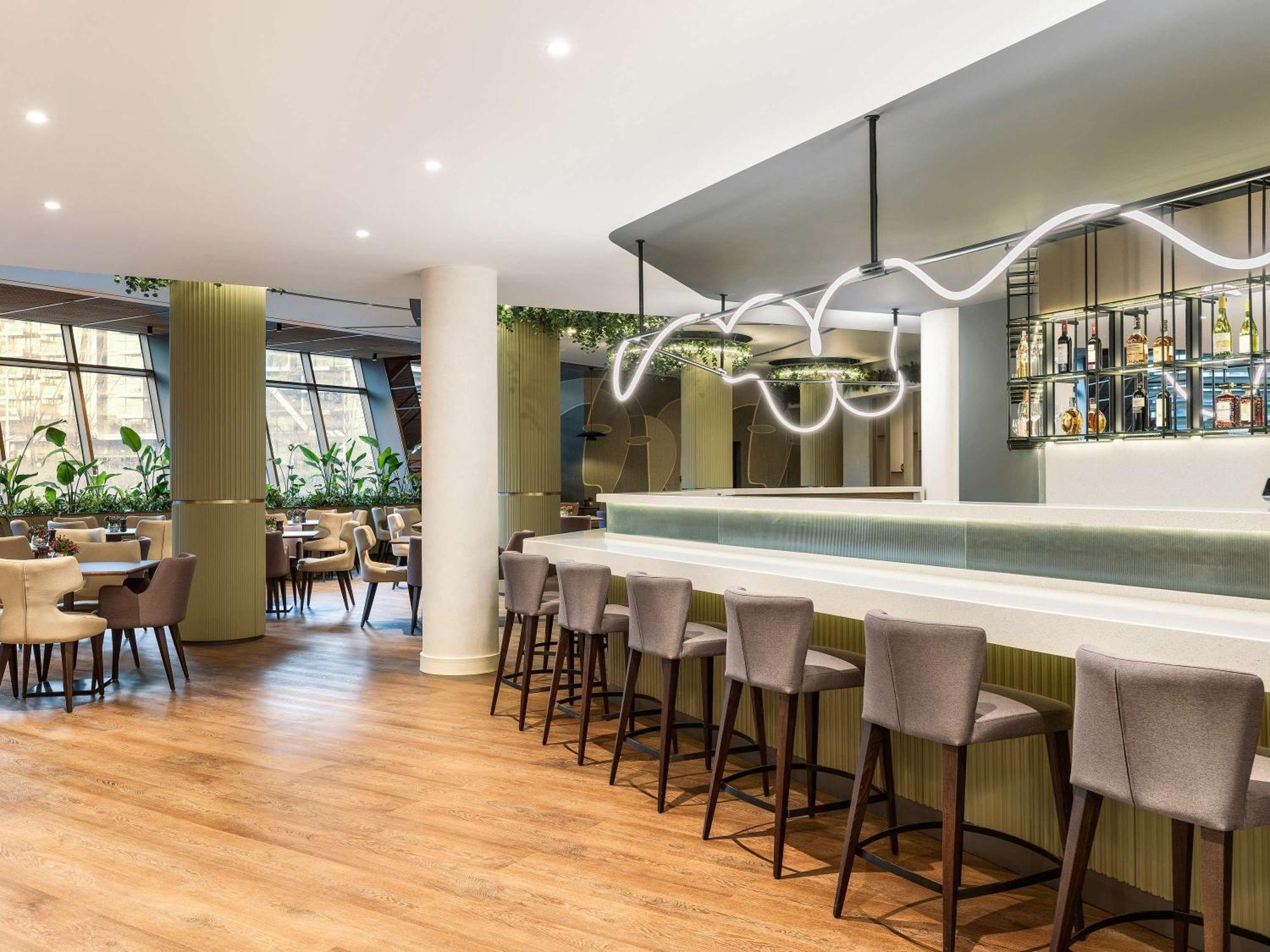Mercure Sofia City Экстерьер фото